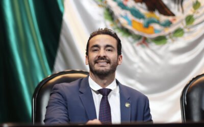 Toño López lidera el foro “Retos y Desafíos de la Política Hacendaria en México”